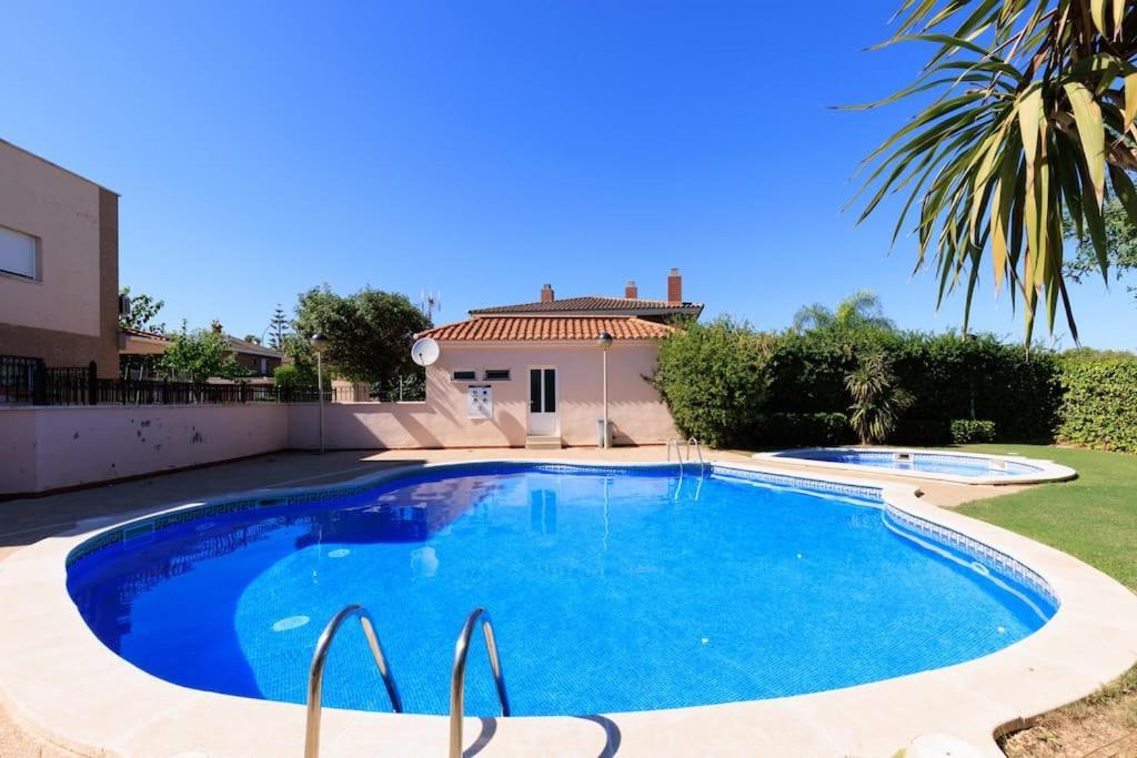 Adosado Con Jardin En Los Xalets De Salou Exterior foto